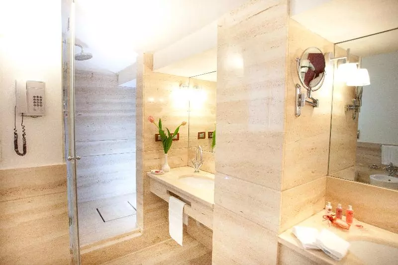 Deluxe Room, Le Tre Vaselle