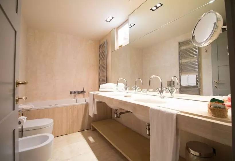 Junior Suite, Le Tre Vaselle