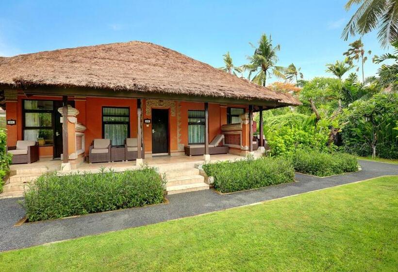 بنجلو ديلوكس, Legian Beach