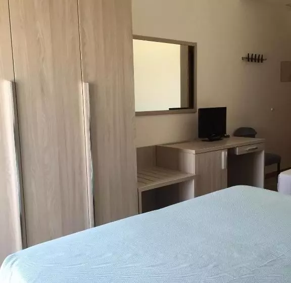 Chambre Triple Standard, Mareblu