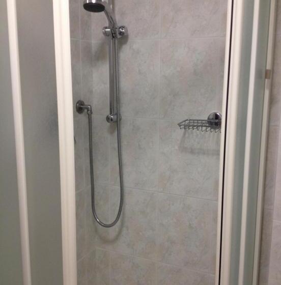 标准三人间, Mareblu