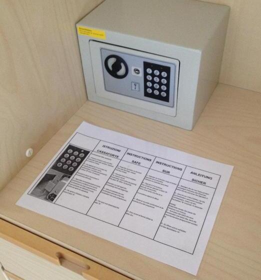 标准三人间, Mareblu