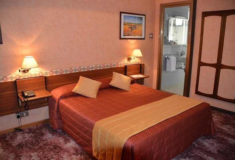 3-Bett-Standardzimmer, Milano