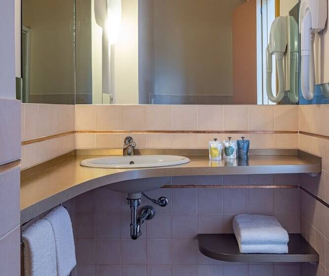 סוויטת ג'וניור, Albergo Minerva