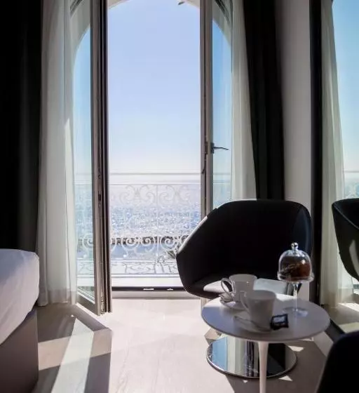 オーシャンビュースタンダードルーム, Miramare The Palace Resort