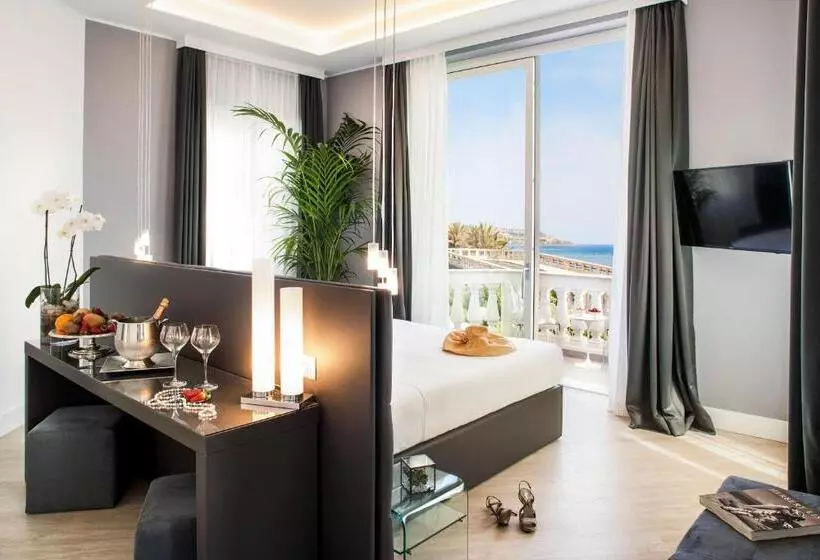 バルコニー付きジュニアスイート, Miramare The Palace Resort
