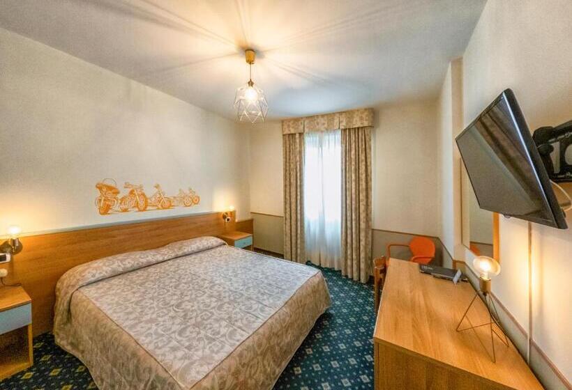 标准间, Napoleon Susa