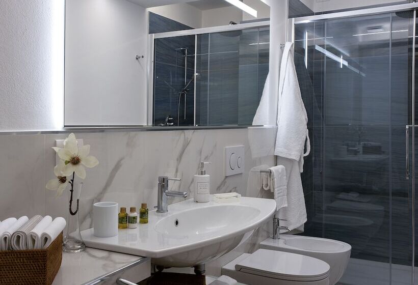 古典房间, Palace