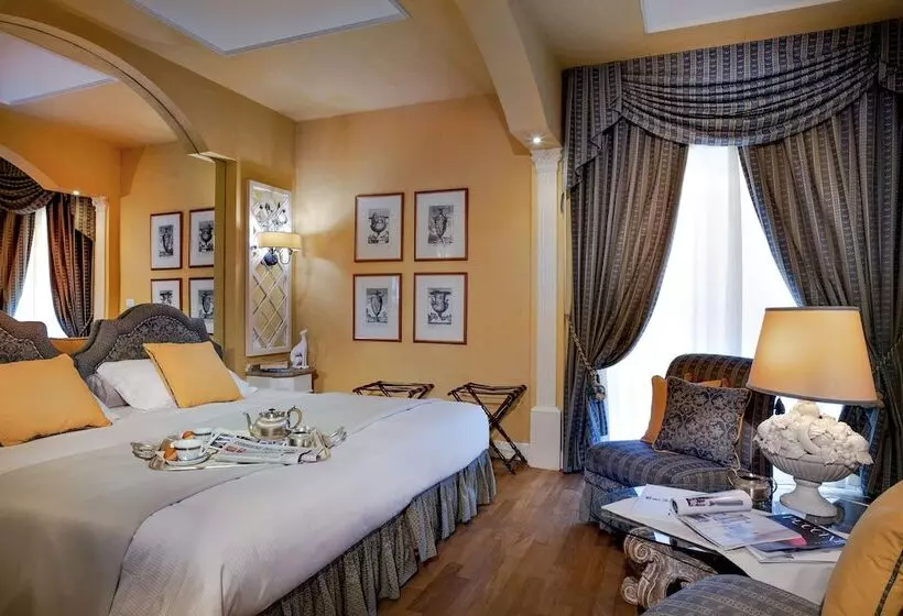 Deluxe-huone Sivuttainen Merinäkymä, Palace