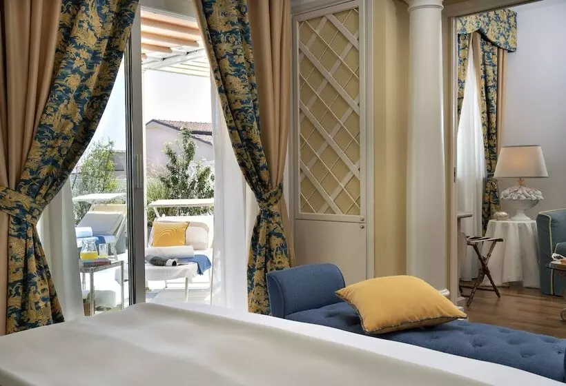 Deluxe-huone Sivuttainen Merinäkymä, Palace