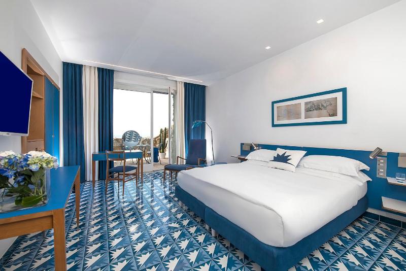 디럭스 룸 바다 전망, Parco Dei Principi