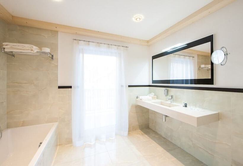 ジュニアスイート, Portillo Dolomites 1966