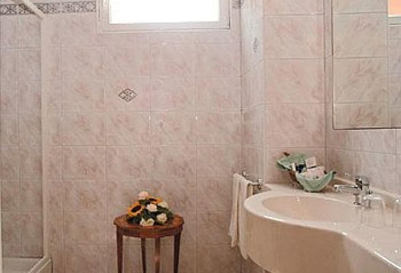 四人标准间, Primavera