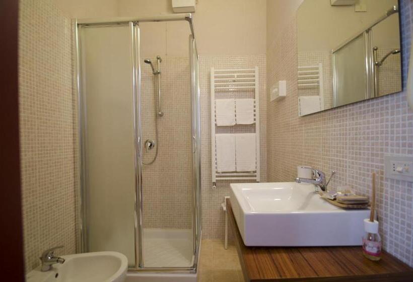 스탠다드 트리플 룸, San Lino