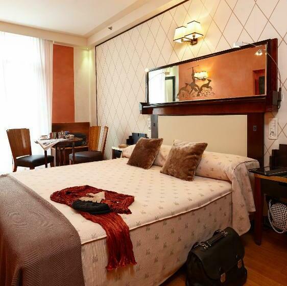 اتاق کلاسیک, Saturnia & International