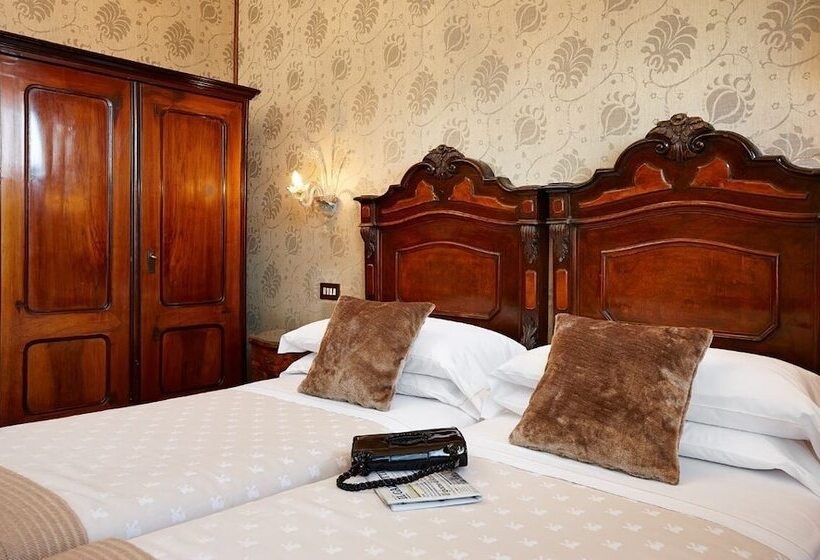 اتاق عادی, Saturnia & International