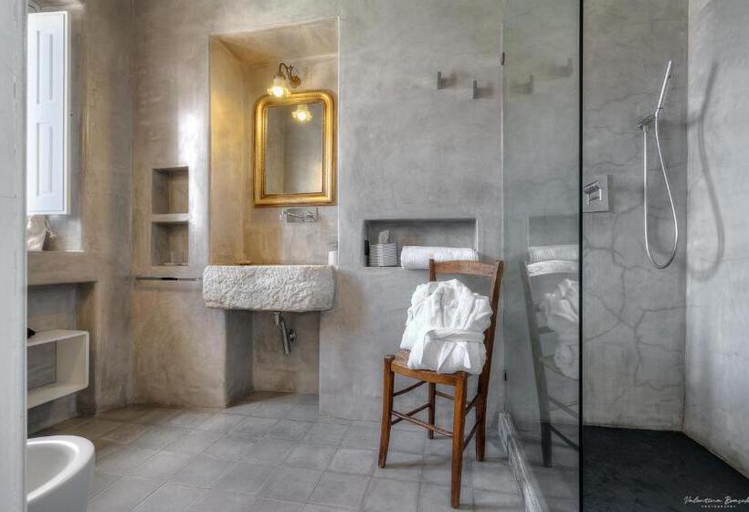Quarto Deluxe, Signum