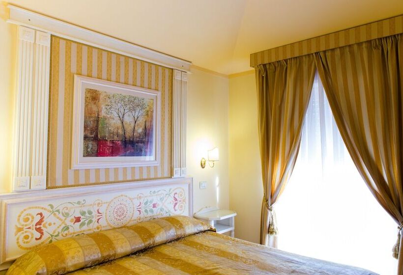 اتاق کلاسیک, Tuder