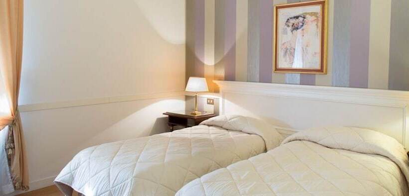 اتاق سوپریور با چشم‌انداز, Tuder