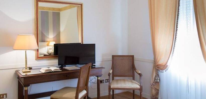 اتاق سوپریور با چشم‌انداز, Tuder