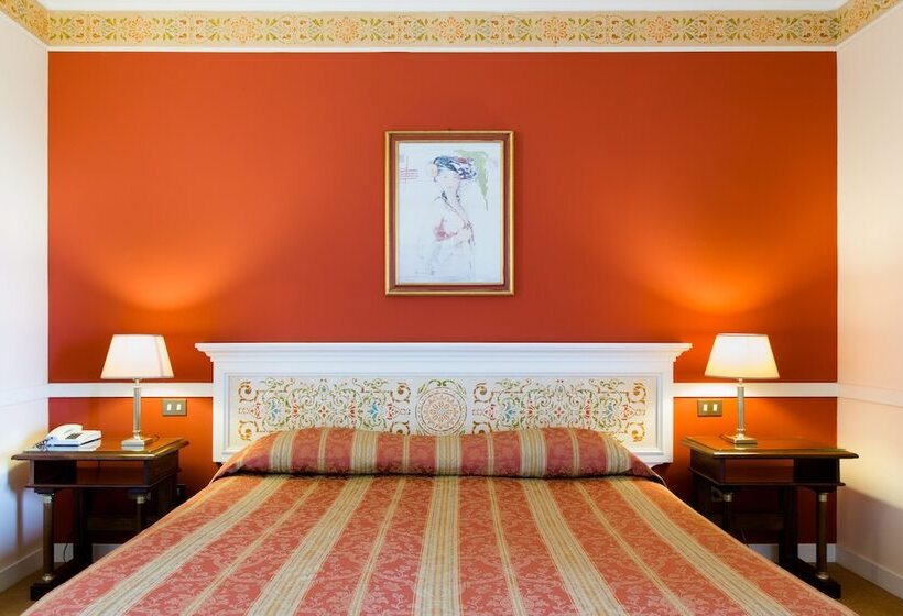 اتاق سوپریور با چشم‌انداز, Tuder