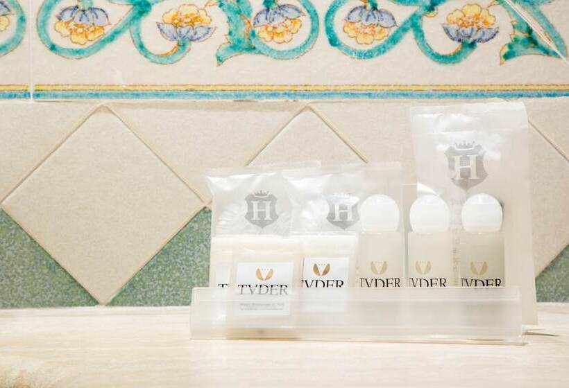 اتاق کلاسیک, Tuder