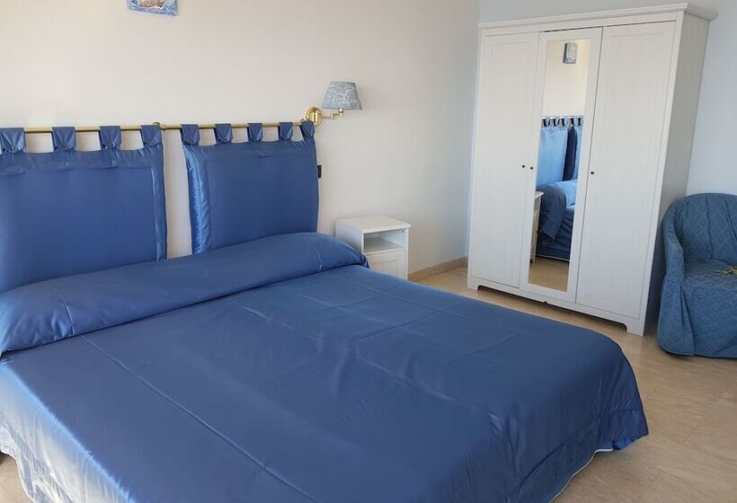 غرفة قياسية مطلّة علي البحر مزوَّدة بشُرفة, Vello D'oro