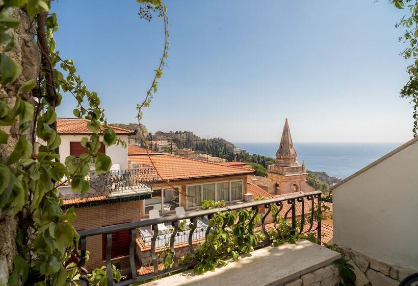 غرفة قياسية, Vello D'oro