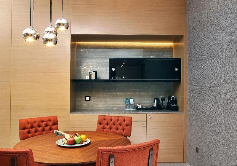 Номер Стандарт, Vienna