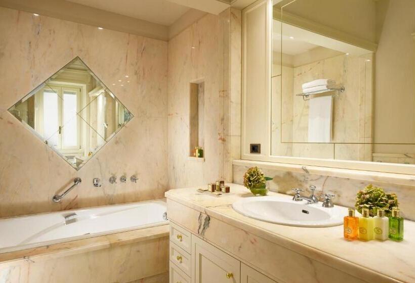 Люкс Вид на Сад, Villa Cortine Palace Relais Chateaux