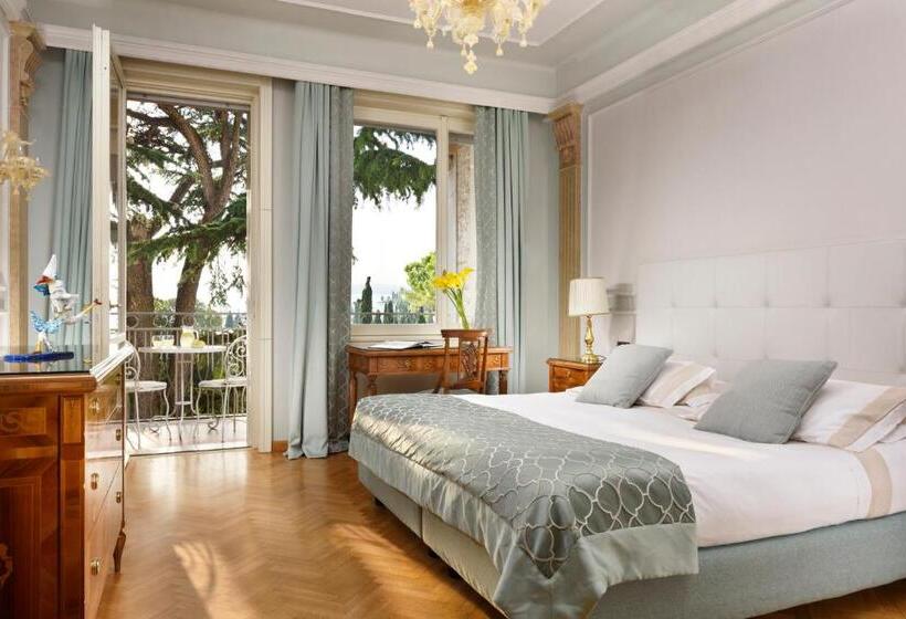 Номер Стандарт с Балконом, Villa Cortine Palace Relais Chateaux