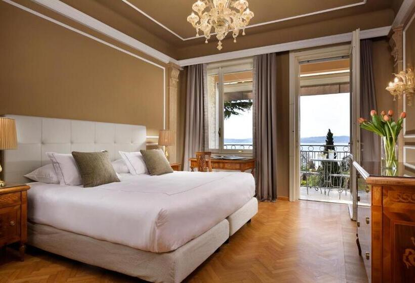 Номер Стандарт Вид на Озеро, Villa Cortine Palace Relais Chateaux