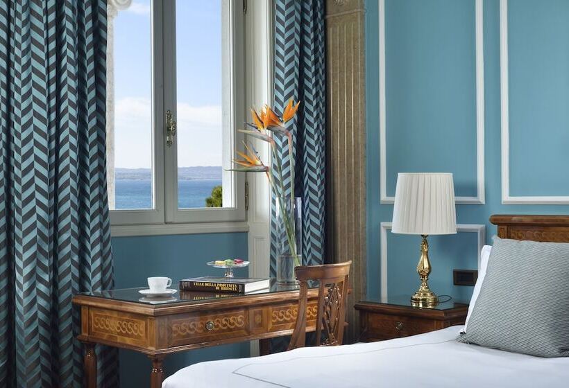 Номер Стандарт Вид на Озеро, Villa Cortine Palace Relais Chateaux