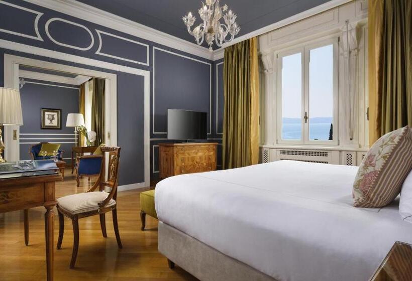 Suite with lake view, Villa Cortine Palace Relais Chateaux