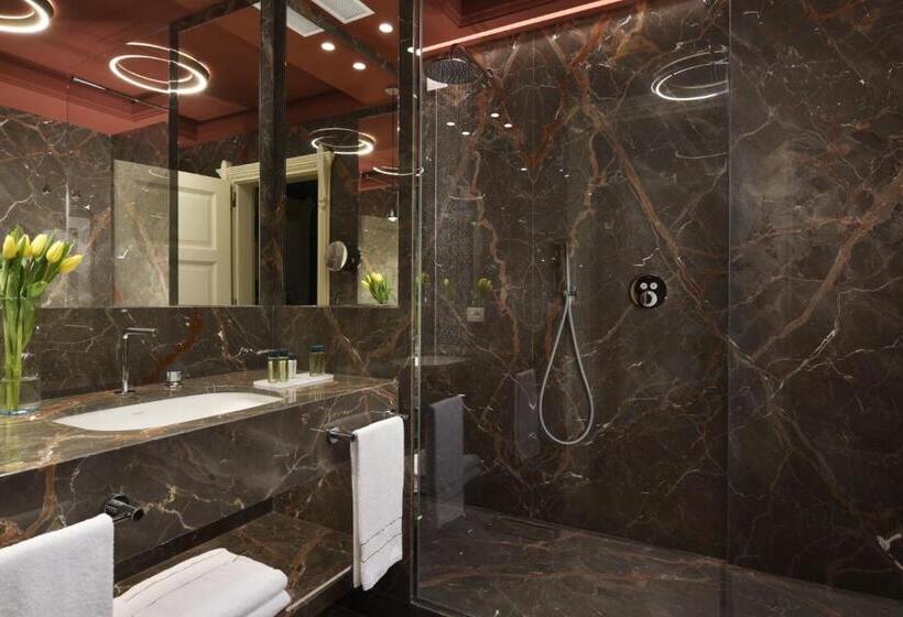 Номер Стандарт с Балконом, Villa Cortine Palace Relais Chateaux