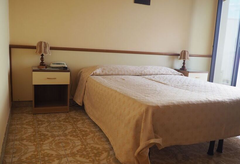 غرفة قياسية ثلاثية, Virgilio