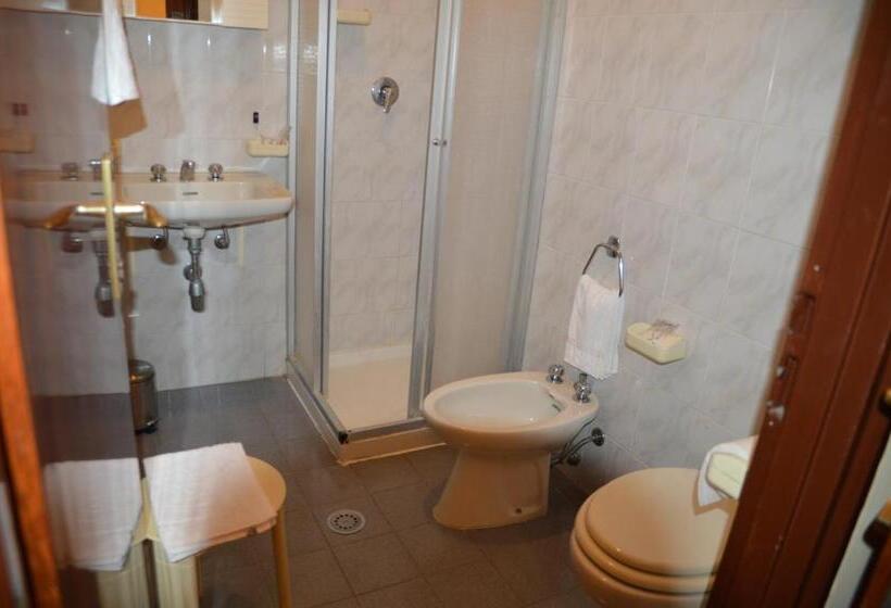 غرفة قياسية رباعية, Virgilio