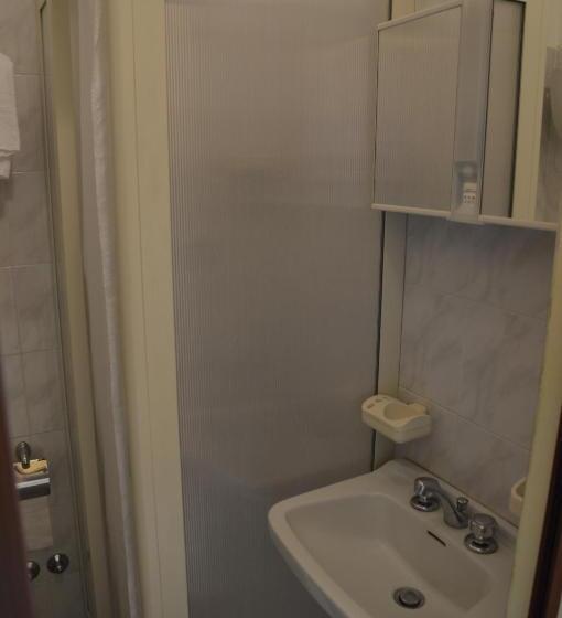 غرفة قياسية فردية, Virgilio