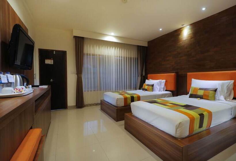 수피리어 룸 풀장 전망, Wina Holiday Villa Kuta Bali