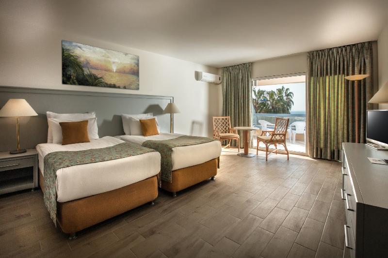 Номер Deluxe, Ana Crowne Plaza Kanazawa, An Ihg