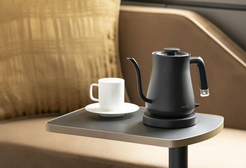 Quarto Superior, Cross Hotel Osaka