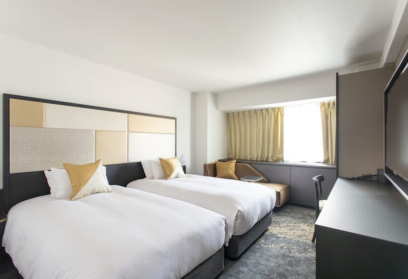 Quarto Estandar, Cross Hotel Osaka