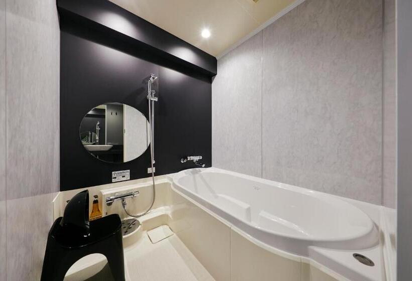 Quarto Estandar, Cross Hotel Osaka