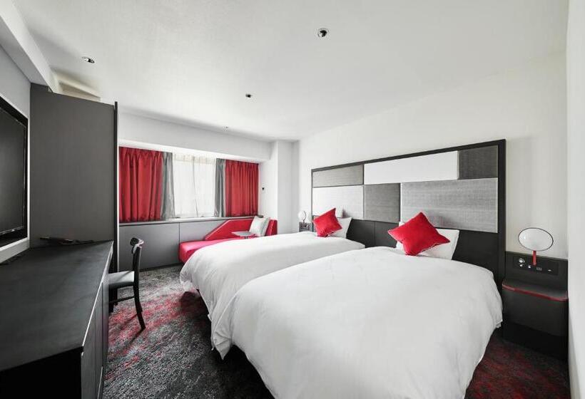 Quarto Estandar, Cross Hotel Osaka