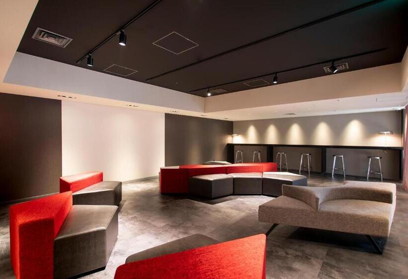 Quarto Club, Cross Hotel Osaka