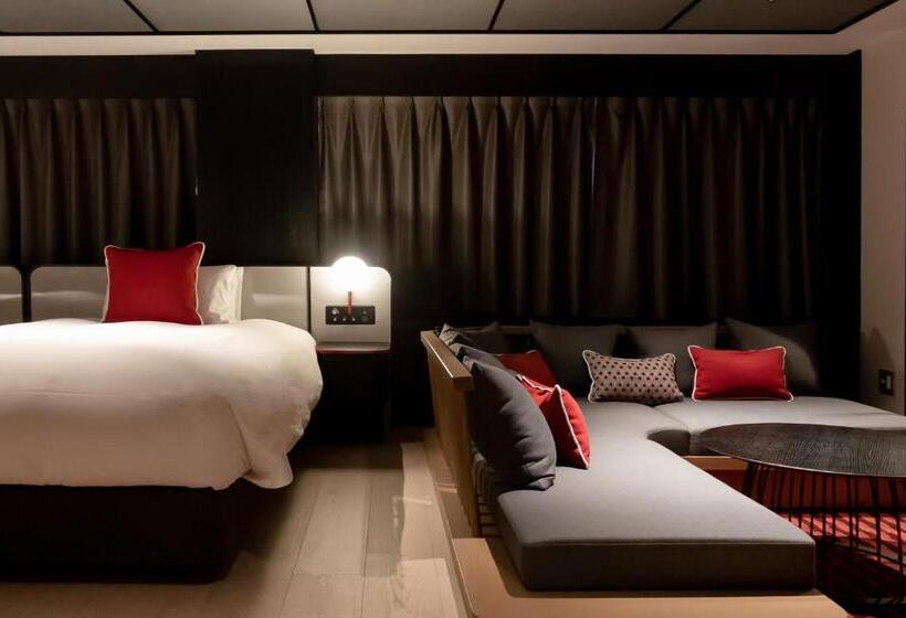 Suíte Júnior, Cross Hotel Osaka
