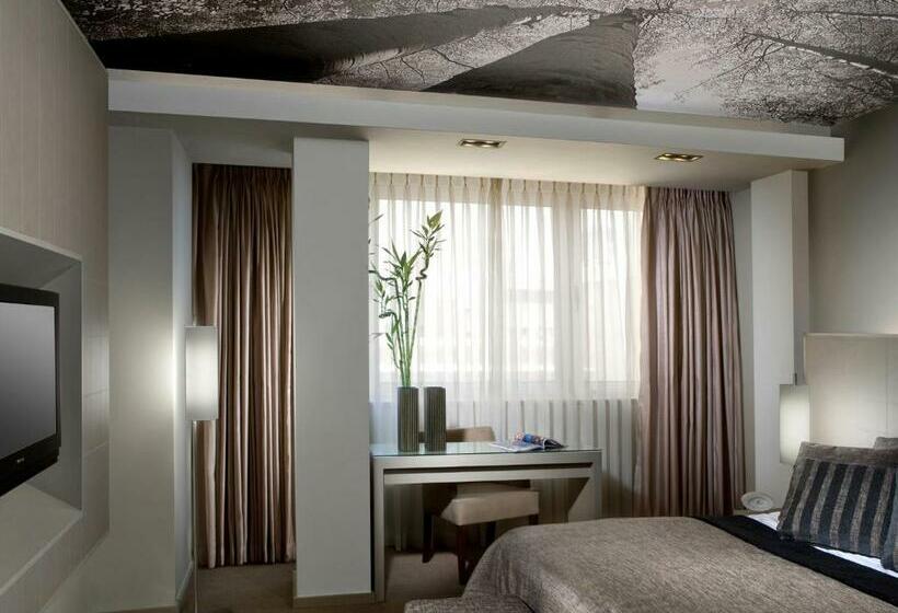 Трехместный Номер Deluxe, Dan Tel Aviv