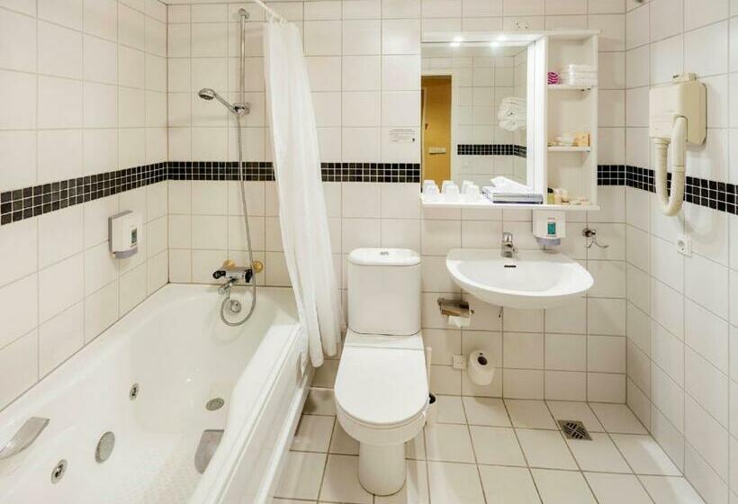 اتاق استاندارد سه نفره, Fosshótel Rauðará