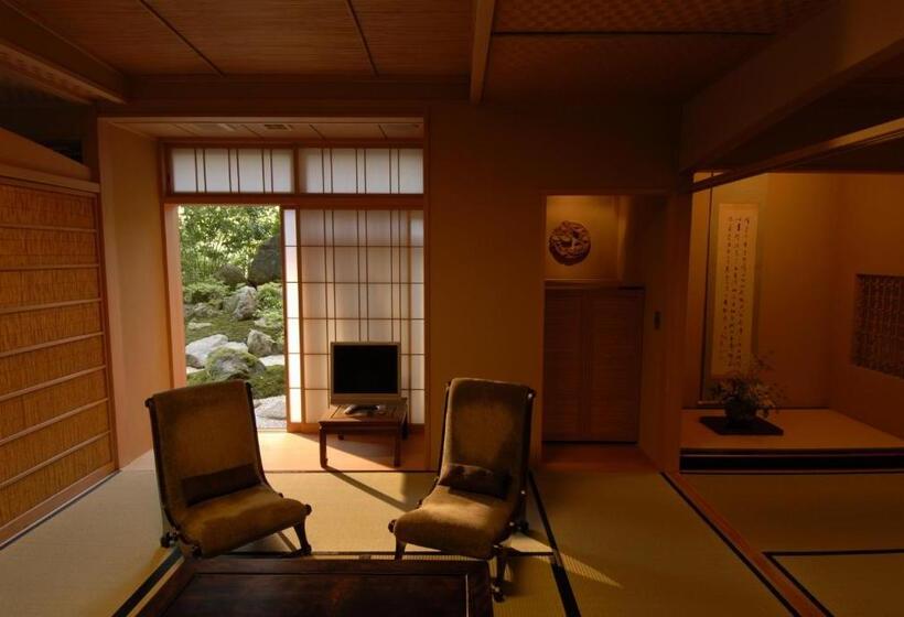 סוויטה, Gora Kadan