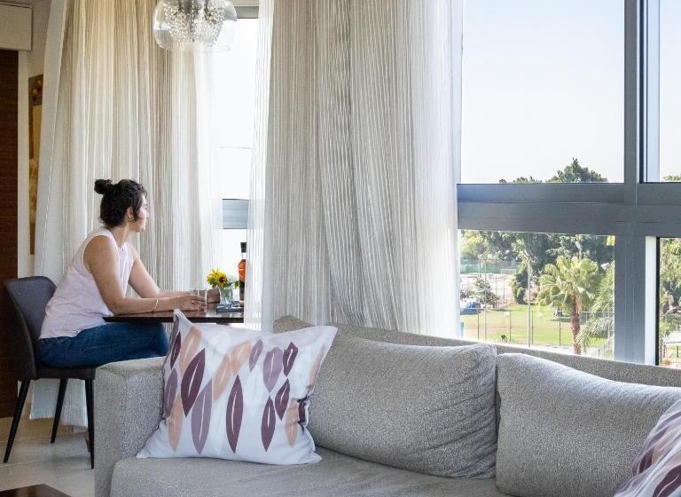 발코니가 있는 프리미엄 룸, Kfar Maccabiah Business & Sport